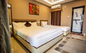 Riverside Green House Resort
